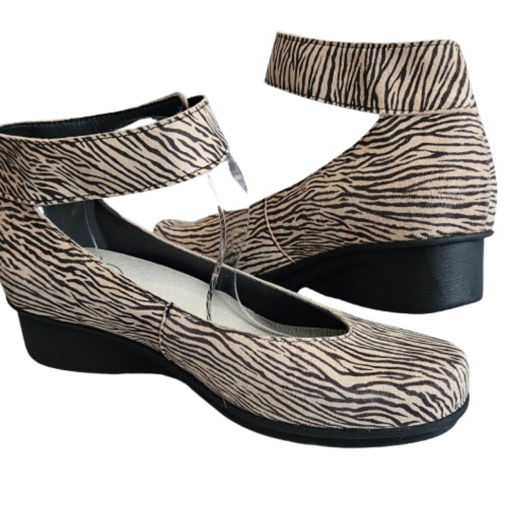 Loints of Holland Sydney leather ankle strap Mary Jane shoes